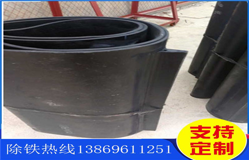 草莓视频在线视频皮带，江苏草莓视频在线视频皮带可以自己做么怎么调节_江苏草莓视频在线视频皮带可以自己做么跑偏原因及如何调_刮板价格